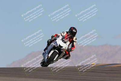 media/Oct-01-2023-SoCal Trackdays (Sun) [[4c570cc352]]/Turn 9 Set 2 (10am)/